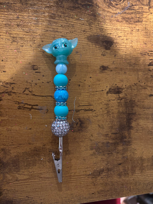 CARD CLIP WITH CHARACTER